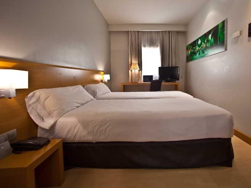 อาร์ค ลา รัมบลา Hotel บาร์เซโลนา ภายนอก รูปภาพ