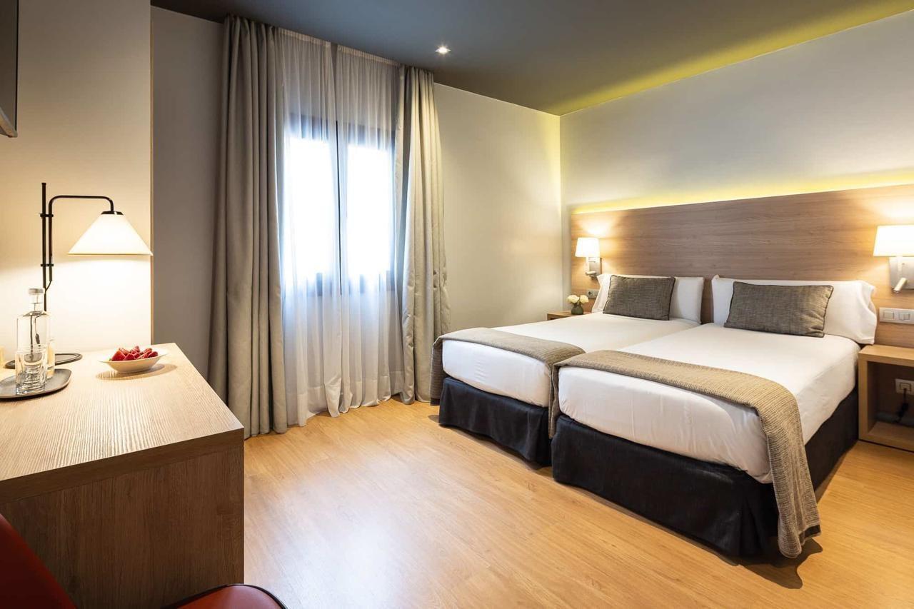 อาร์ค ลา รัมบลา Hotel บาร์เซโลนา ภายนอก รูปภาพ