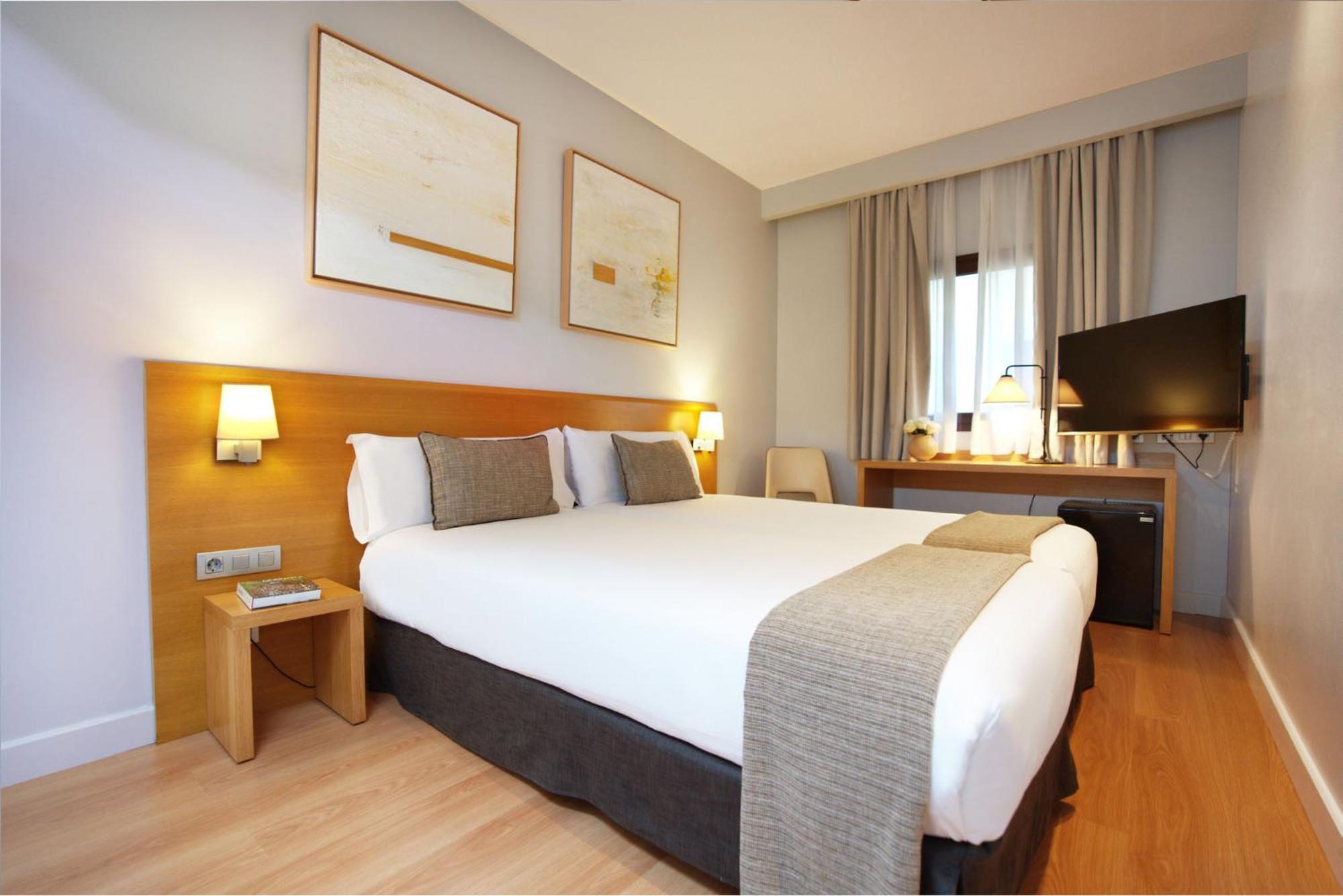 อาร์ค ลา รัมบลา Hotel บาร์เซโลนา ภายนอก รูปภาพ