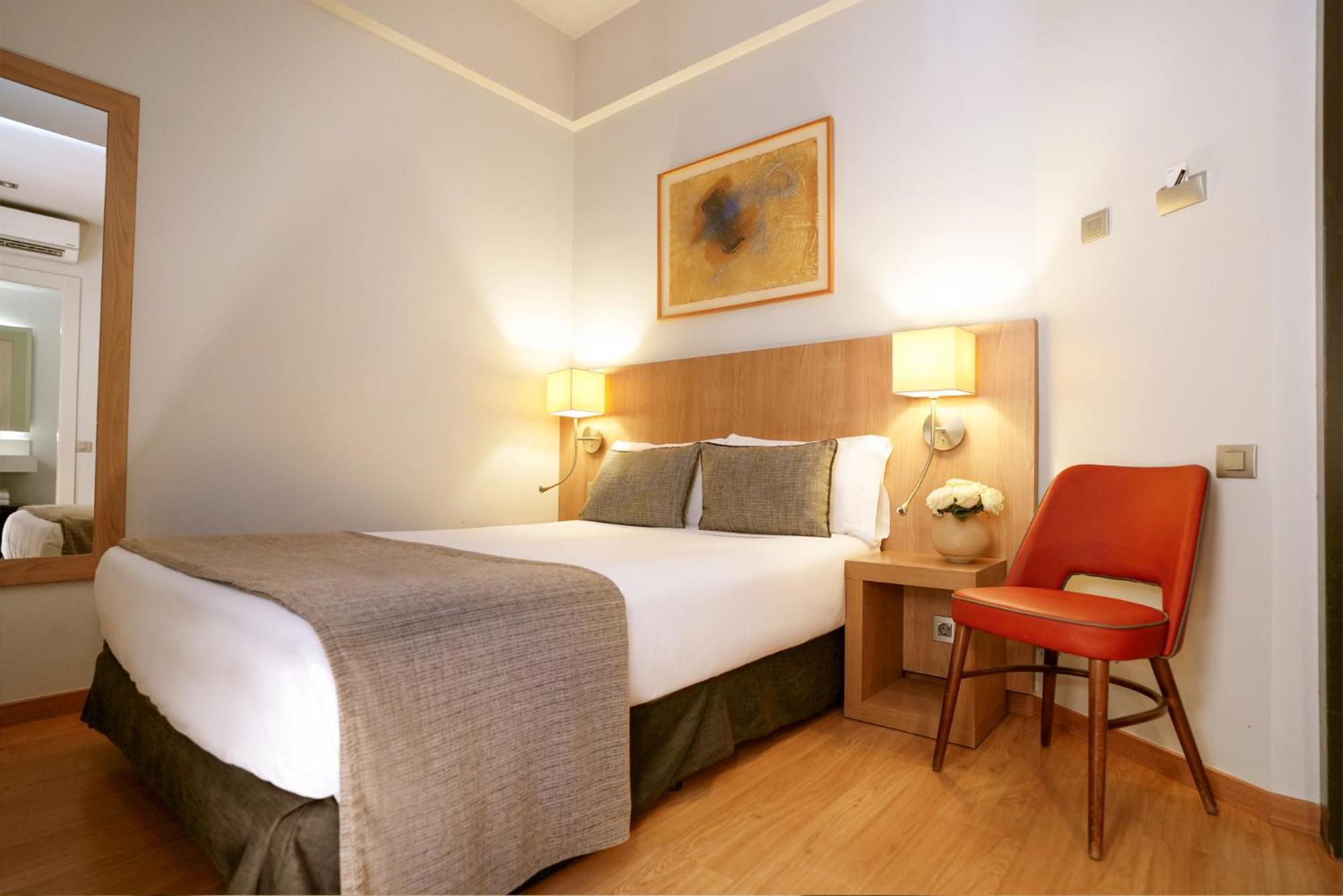 อาร์ค ลา รัมบลา Hotel บาร์เซโลนา ภายนอก รูปภาพ