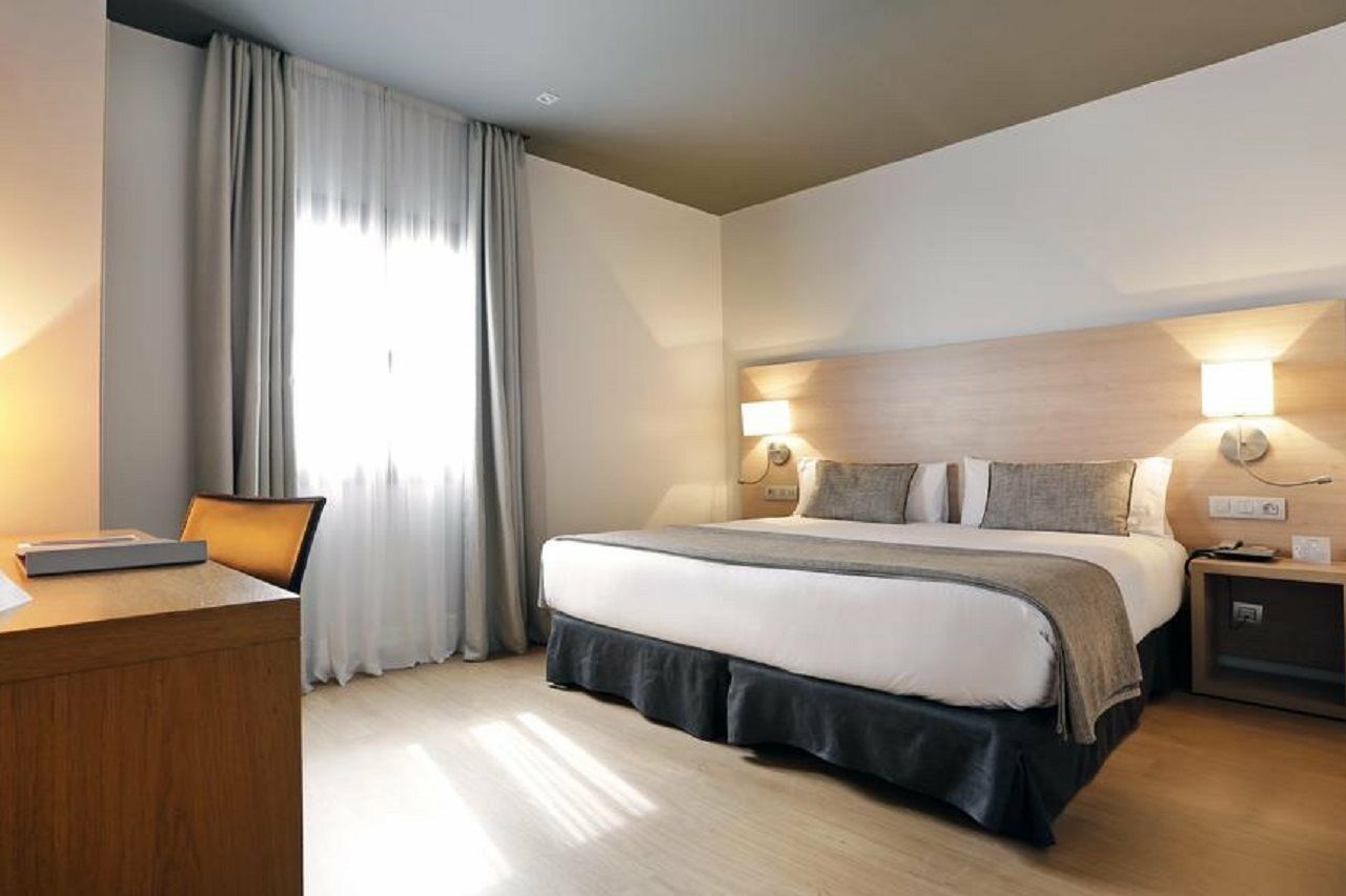 อาร์ค ลา รัมบลา Hotel บาร์เซโลนา ภายนอก รูปภาพ
