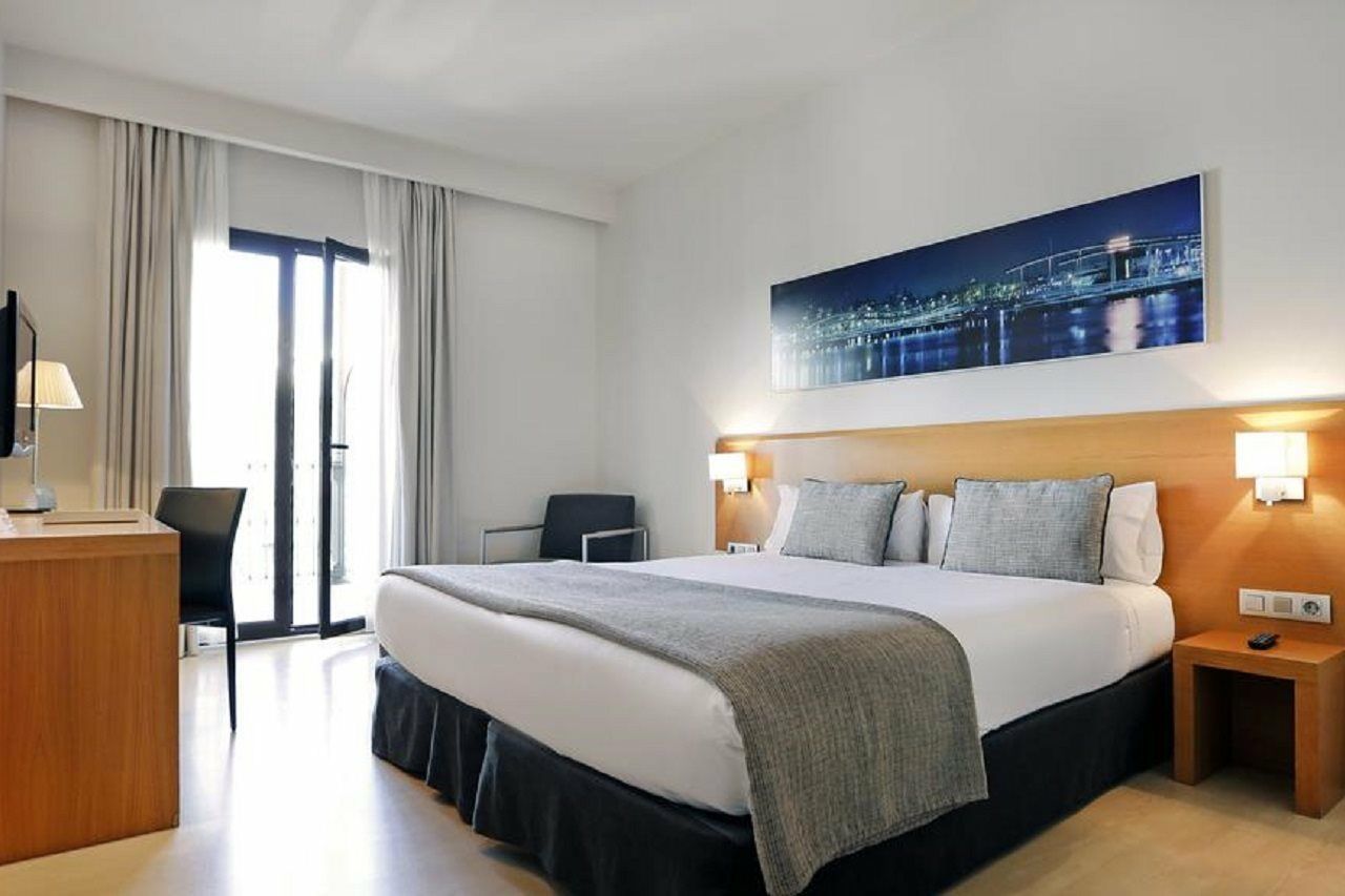 อาร์ค ลา รัมบลา Hotel บาร์เซโลนา ภายนอก รูปภาพ