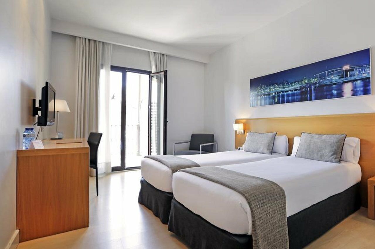 อาร์ค ลา รัมบลา Hotel บาร์เซโลนา ภายนอก รูปภาพ
